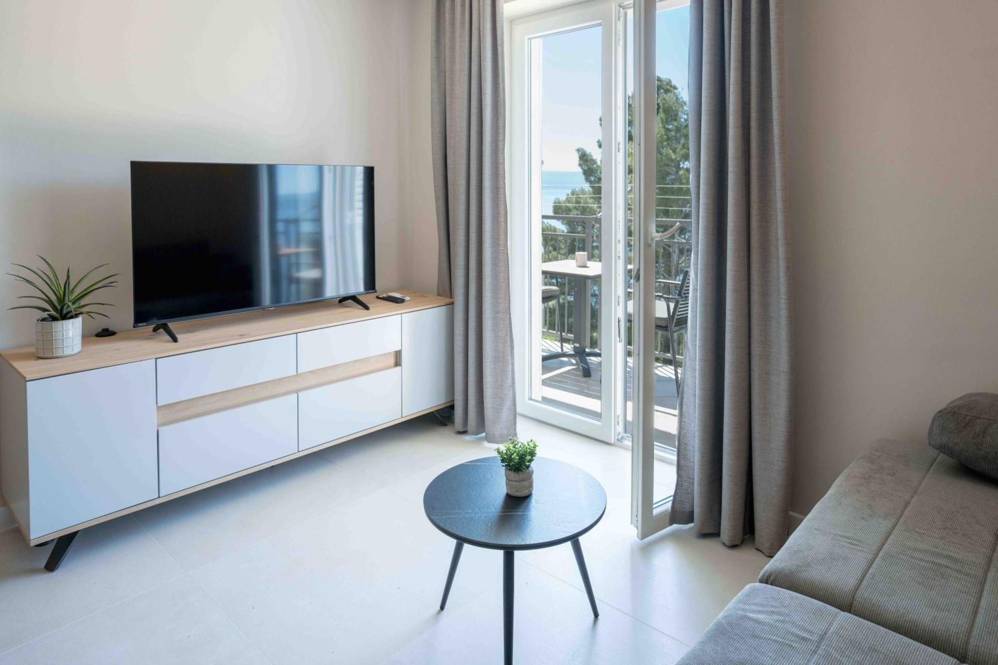 Sea View Apartment Gin Brela Eksteriør bilde